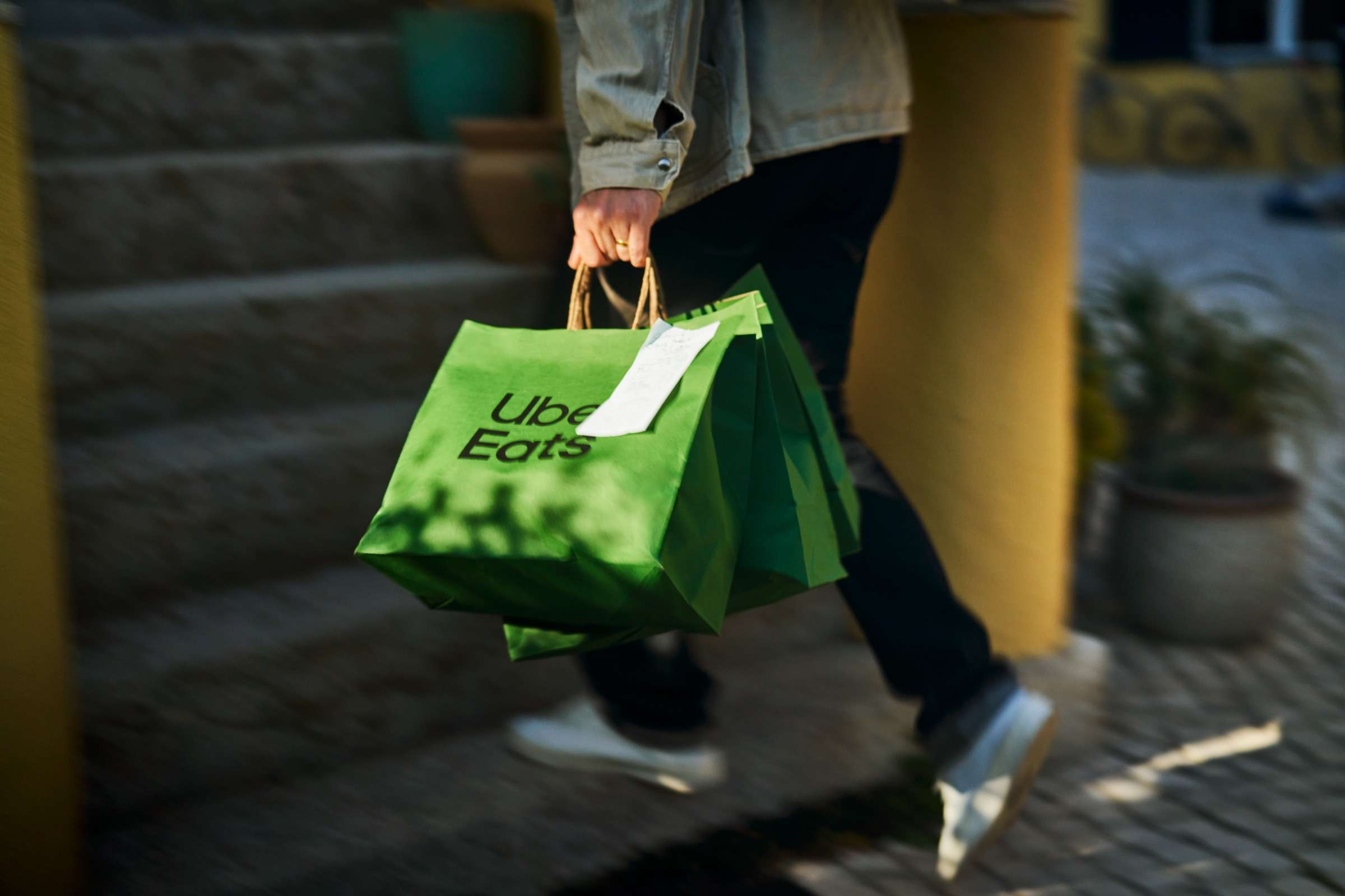 永續包裝指引：REnato lab 和 Uber Eats 合作展開永續食物外送包裝第一步